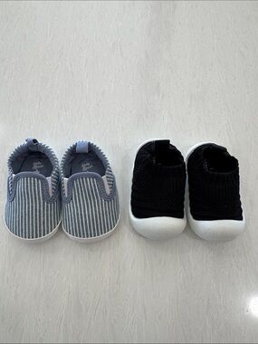 Baby BGosh & Gerber size 1 lot of 2 Slip-On Shoes for Babies Never Worn
